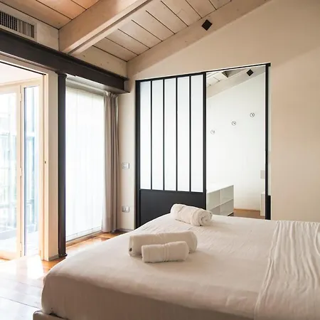 Youhosty - Luxury Town House Lägenhet Milano