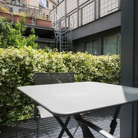 Youhosty - Luxury Town House Apartment Milan